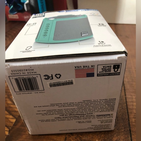 Altec Lansing HydraMotion Everything Proof Wireless Speaker in Mint Green - Picture 9 of 9